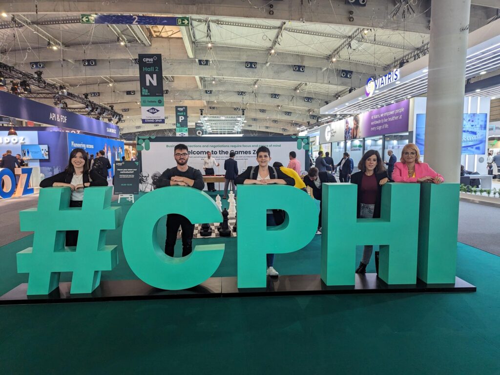 The ReadyCell team formed by the BD, RD and Marketing departments within the Gran Via venue in Barcelona during the CPHI2023 event